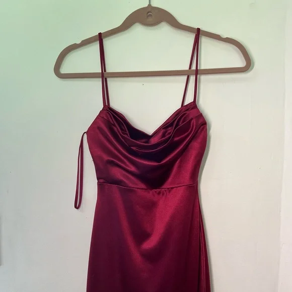 Windsor | Dresses | Red Satin Long Windsor Dress Worn Once | Poshmark